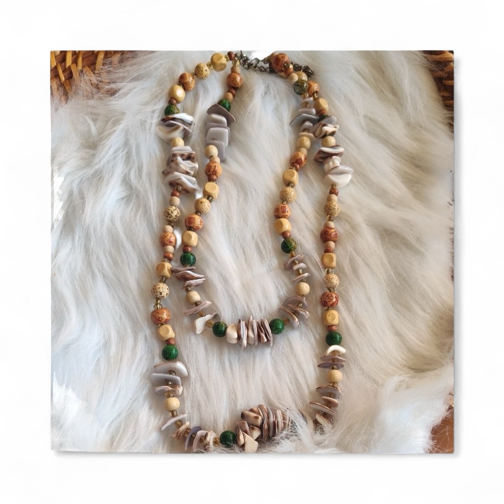 Elegant Multicolor Wood, Stone and Shell Beaded Necklace